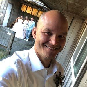 Meet your Posher, Thomas